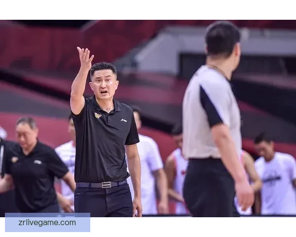 国少助教推搡辱骂16岁留洋新星引众怒球迷呼吁严惩并开除涉事教练